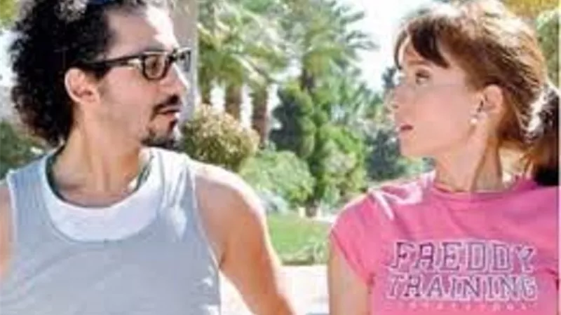 زينة تدعم حلمى .. لهذا السبب
