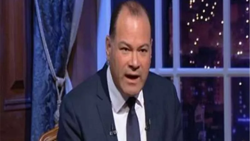 نشأت الديهي يستنكر غياب الأعمال الوطنية: 