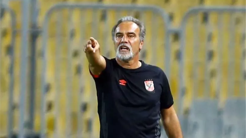 تصريحات لاسارتى تثير ازمة فى الاهلى.. وخبير ترجمة يحدد مصيره