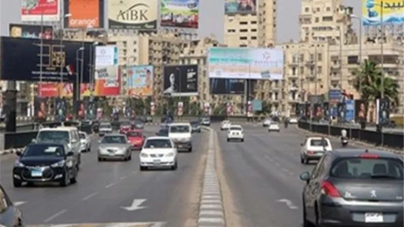 انتظام فى حركة المرور بمحاور القاهرة والجيزة