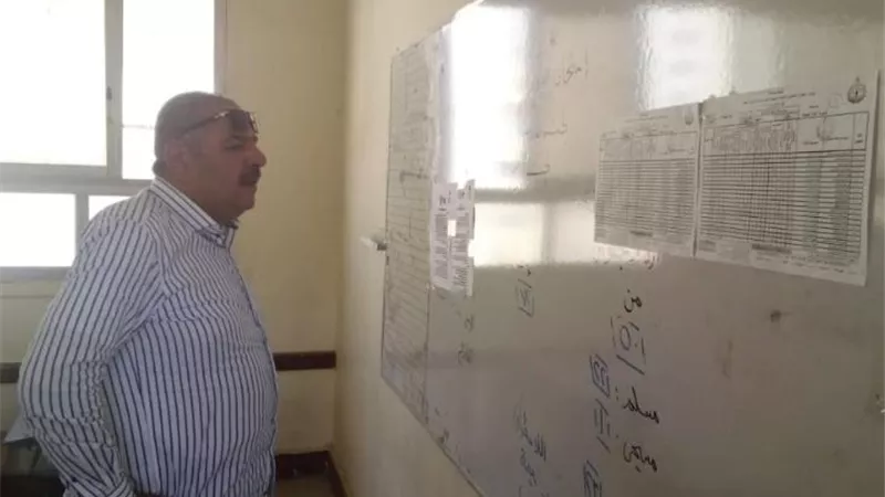 الدكتور النيلي يتابع امتحانات الدور الثاني للشهادة الثانوية بمدينة مرسي مطروح