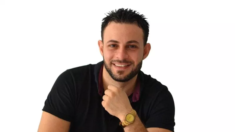 أحمد العمدة ينتظر أولى بطولاته السينمائية بفيلم 