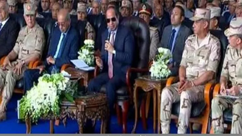 السيسي : لابد ان نتحرك سويا لتحقيق التوازن بين مصلحة المستهلك والعاملين في الصناعة