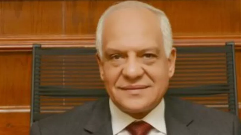 محافظ الجيزة يعتمد الاشتراطات التخطيطية والبنائية لــ 18 قرية بالمحافظة