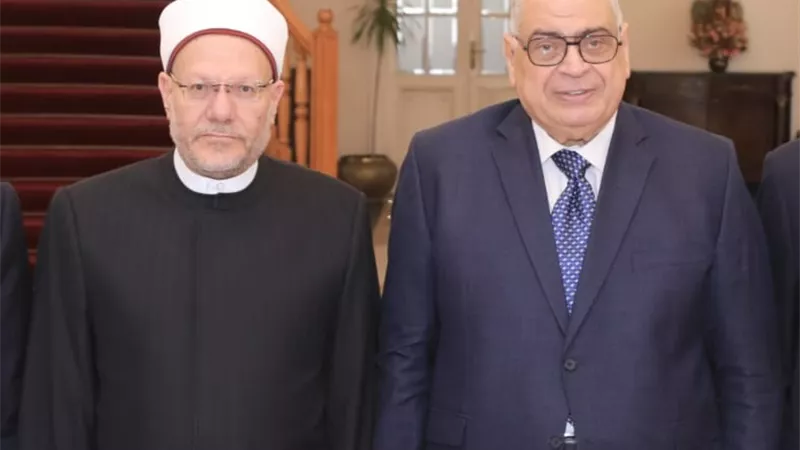 مفتي الجمهورية يهنئ المستشار أحمد عبود برئاسة مجلس الدولة