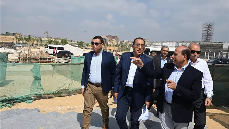 مدبولى يوجه بالإسراع فى معدلات تنفيذ مشروع حديقة تلال الفسطاط
