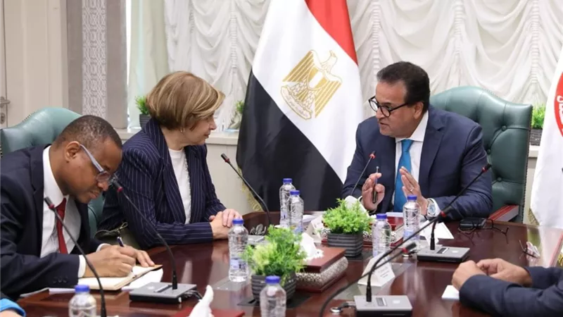 وزير الصحة يبحث التعاون مع المدير الإقليمي للتنمية البشرية بالبنك الدولي