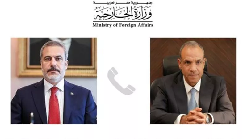 وزير الخارجية يتلقى إتصالاً هاتفياً من وزير خارجية تركيا