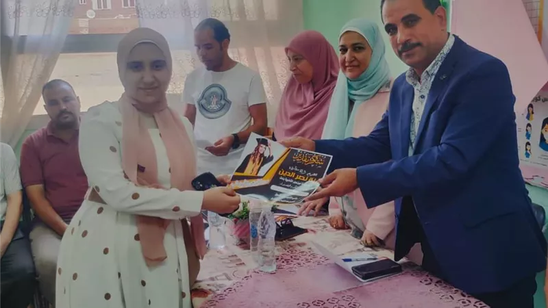 تكريم المتفوقات في أبوزعبل الثانويه بنات