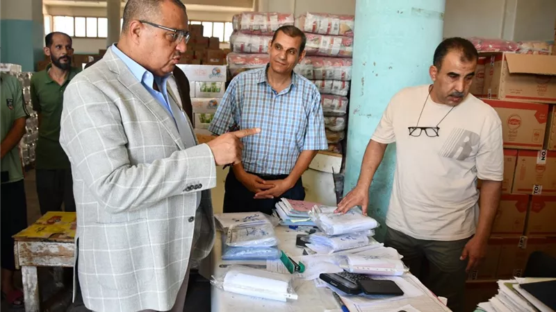 محافظ جنوب سيناء يتفقد مخازن الشركة العامه لتجارة الجمله بالطور