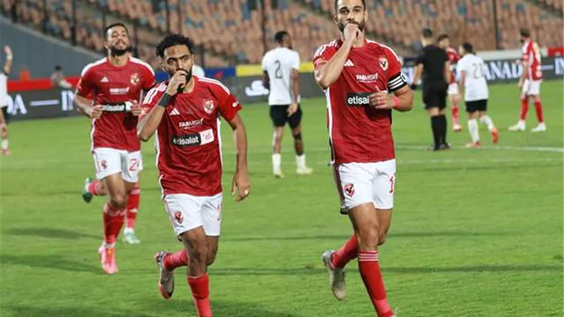 الاهلي يفوز على الطلائع بهدفين نظيفين.. ويواصل مطاردة بيراميدز على قمة الدوري