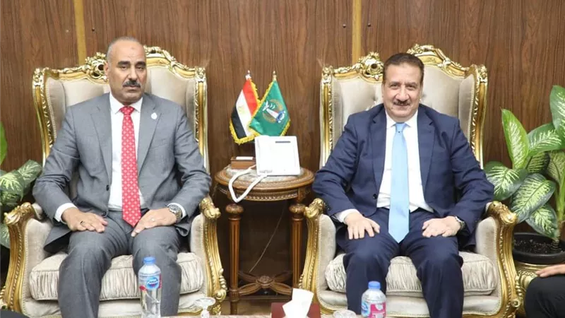 خريجو المبادرة الرئاسية يقدمون التهنئة لمحافظ المنوفية