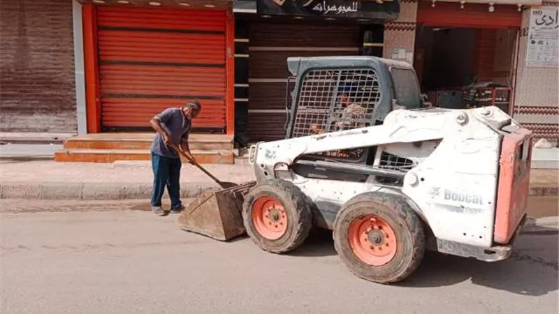 محافظ كفرالشيخ: تطهير شبكات الصرف الصحي ورفع 1000 طنًا من القمامة