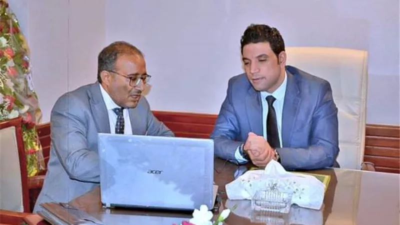 نائب محافظ سوهاج يبحث مع مديرعام الري التخلص من نواتج تطهير الترع