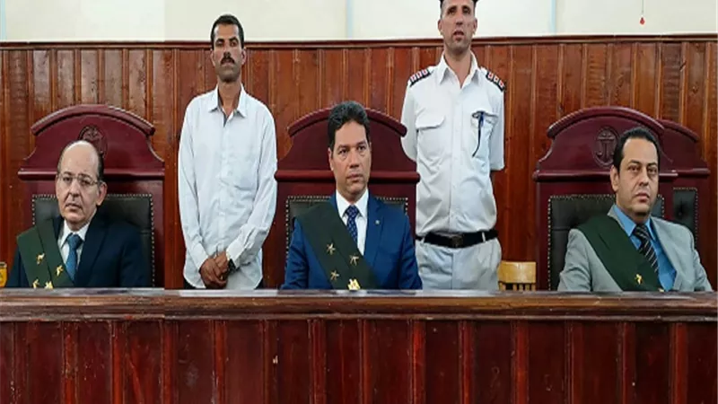 بعد مرور 35 عاما لعنة الثار تعود بطلقتين نار !!