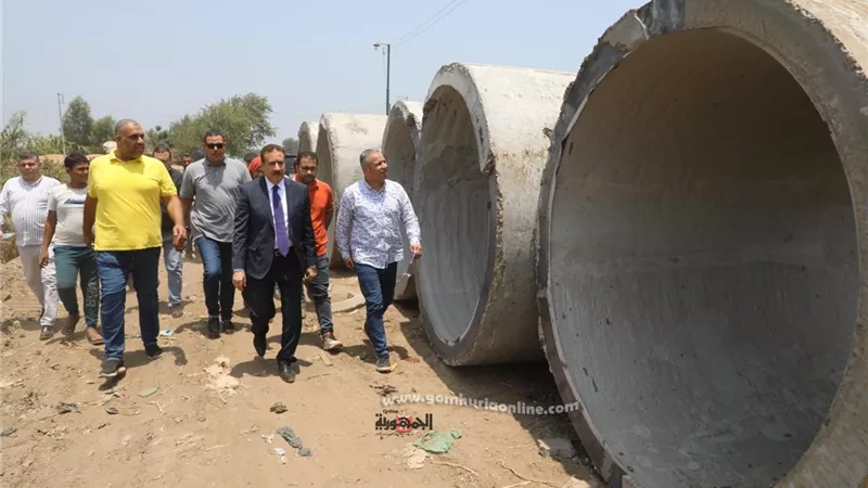 محافظ المنوفية يدشن بدء أعمال تغطية مصرف المصيلحة - ميت خاقان