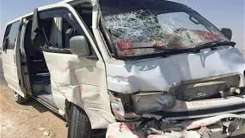 النقل أطاح بالميكروباص علي طريق المنصورة