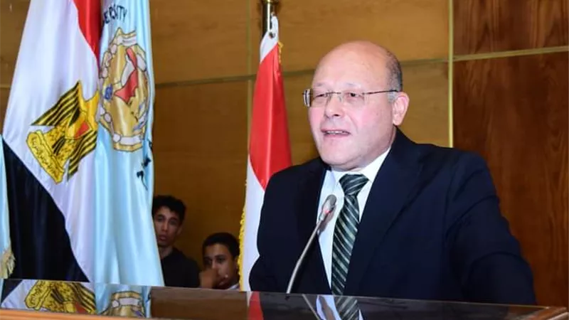 رئيس جامعة سوهاج يعلن تعيين ٢٦ معيدًا بكلية الزراعة