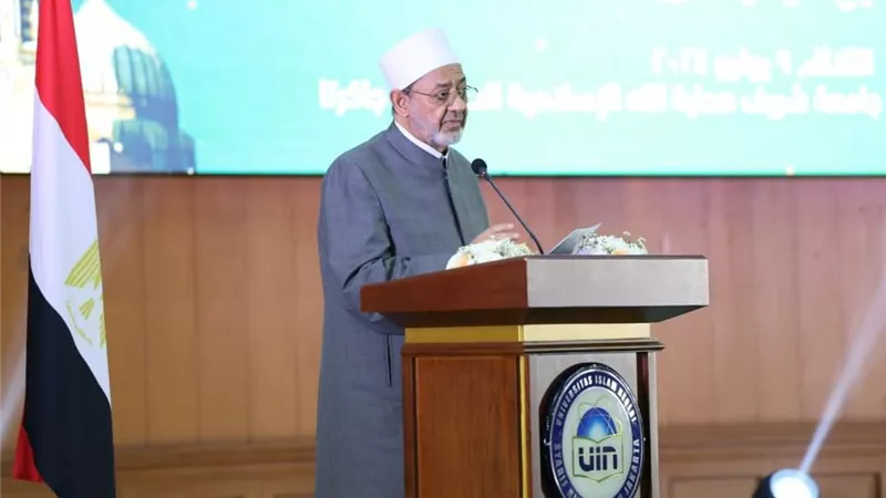 الإمام الأكبر: الفرقة والاختلاف والتنازع داء خبيث يهدد أمتنا
