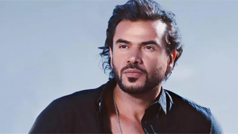 سامو زين يروج لأحدث أعماله الغنائية 