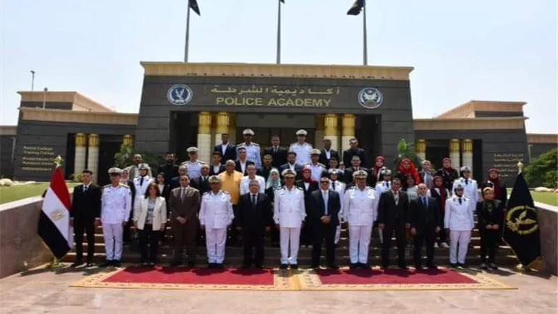 أكاديمية الشرطة تستقبل وفدًا من «حقوق أسيوط» برئاسة عميد الكلية