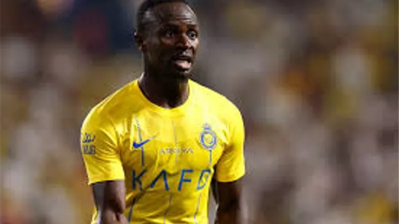 وزير الرياضة السعودي يكشف سبب تحويل وجهة ماني من الأهلي الى النصر