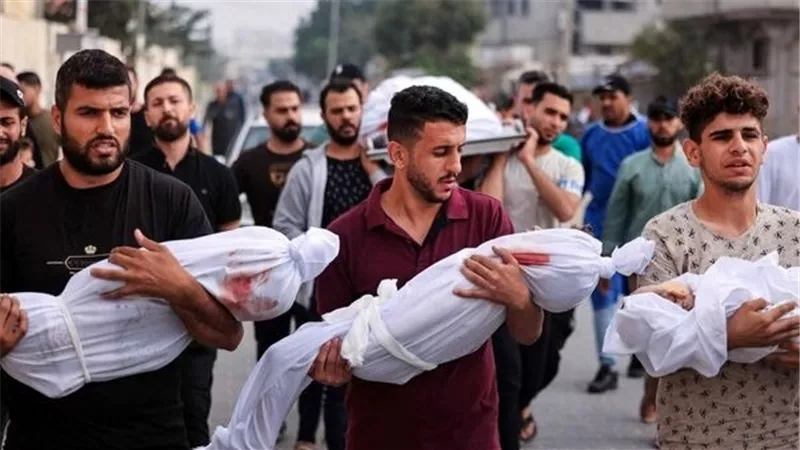 القاهرة الإخبارية: وصول 13 شهيدا إلى مستشفى ناصر الطبي بخان يونس