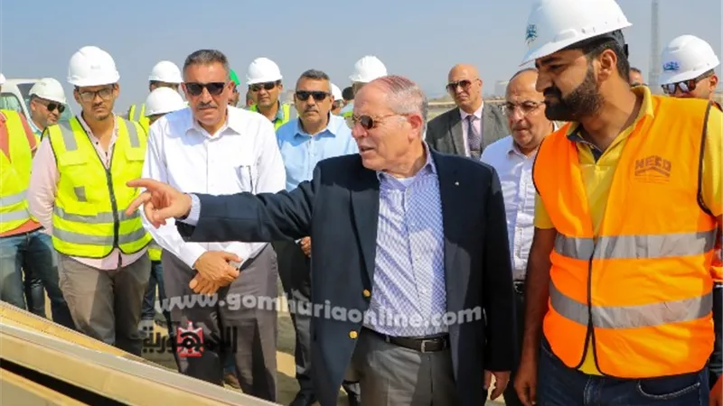 نائب وزير النقل يتابع ميدانيا تنفيذ مشروعات ميناء دمياط