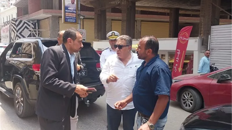 محافظ الدقهلية يتفقد الأسواق والحدائق العامة بالمنصورة