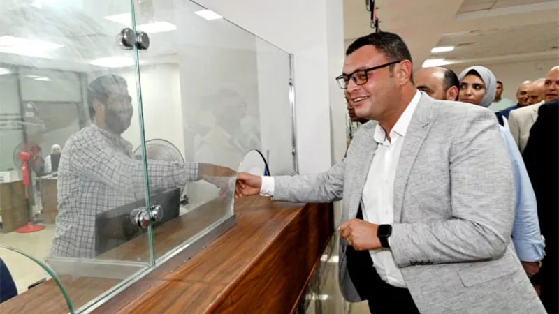 وزير الإسكان يفتتح المركز التكنولوجي بالمنصورة الجديدة .. صور