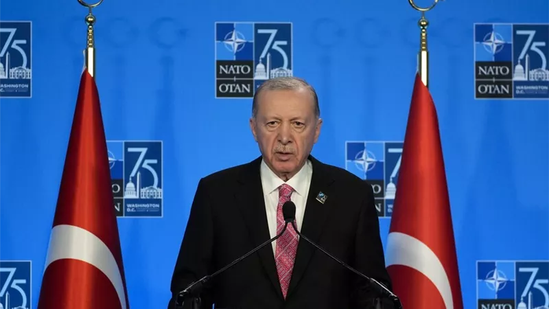 أردوغان لا يستبعد لقاء الأسد في دولة ثالثة