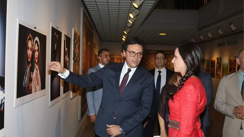 وزير الثقافة وقرينة الرئيس الصربي يشهدان الحفل الفني بالأوبرا