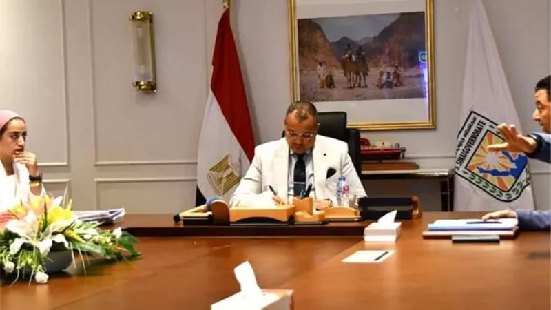 محافظ جنوب سيناء : مياه شرب نظيفة ومطابقة للمواصفات اولوية اولى