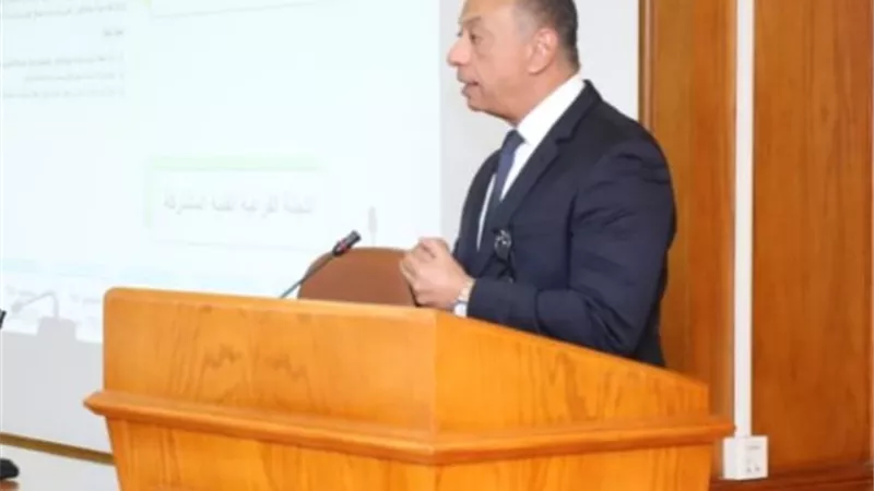 سلطة الطيران المدني تناقش آليات مكافحة مخاطر الطيور والحياة البرية