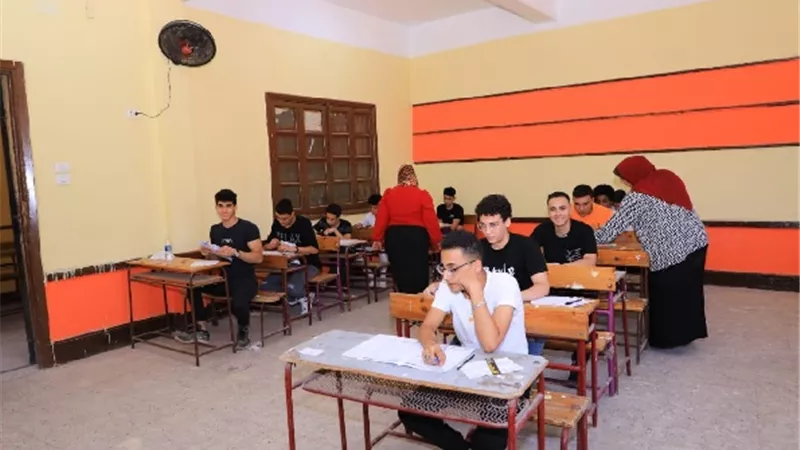 تداول اسئلة التفاضل والتكامل لـ الثانوية العامة 2024 بعد بدء اللجنه 45 دقيقه