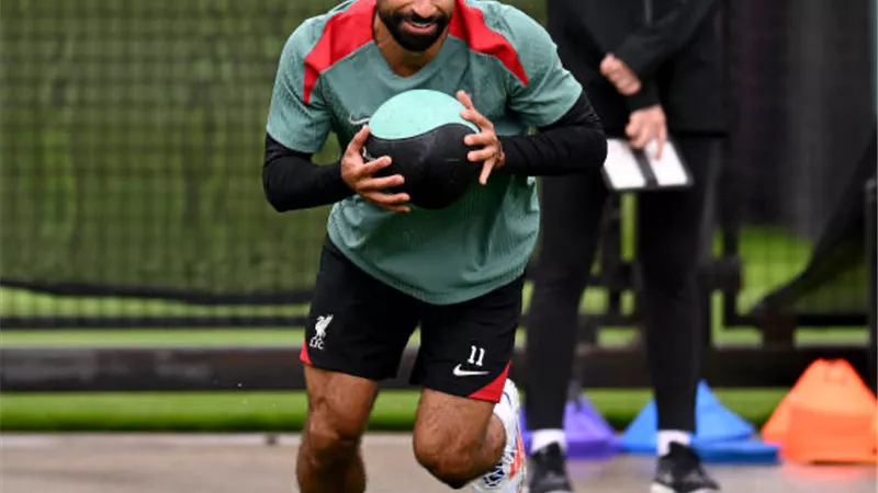 شاهد محمد صلاح من تدريبات ليفربول أمس .. فيديو