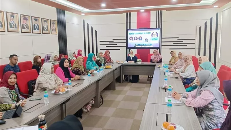 الصعيدي تلتقي بمنتدى دراسات النوع الاجتماعي والأطفال بإندونيسيا