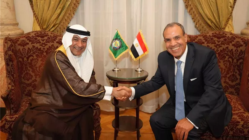 وزير الخارجية يستقبل أمين عام مجلس التعاون الخليجي