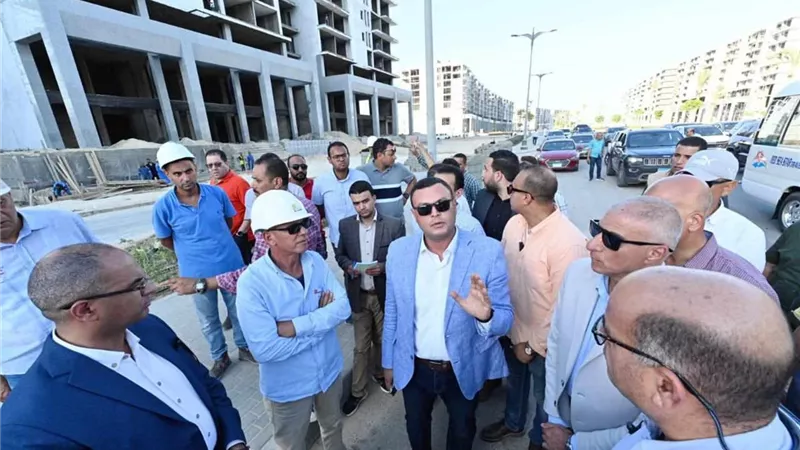 الشربيني يوجه بوضع جداول زمنية لإنهاء وتسليم الوحدات لحاجزيها