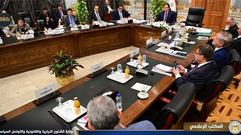 النواب يناقش برنامج الحكومة الجديدة