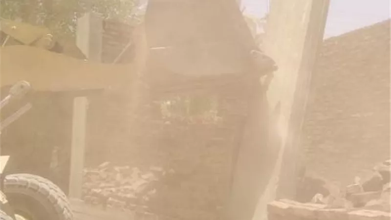 إزالة ٣ تعديات على ٧١٠ أمتار من الأراضى الزراعية بأرمنت