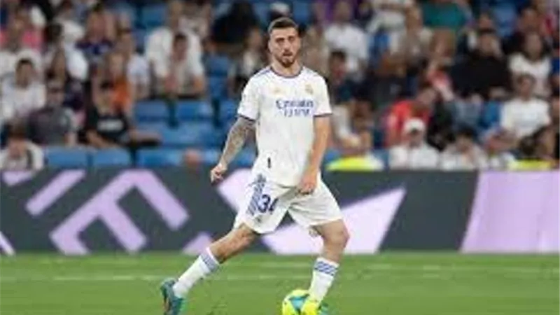 نجم لاتسيو يرفض العودة لريال مدريد