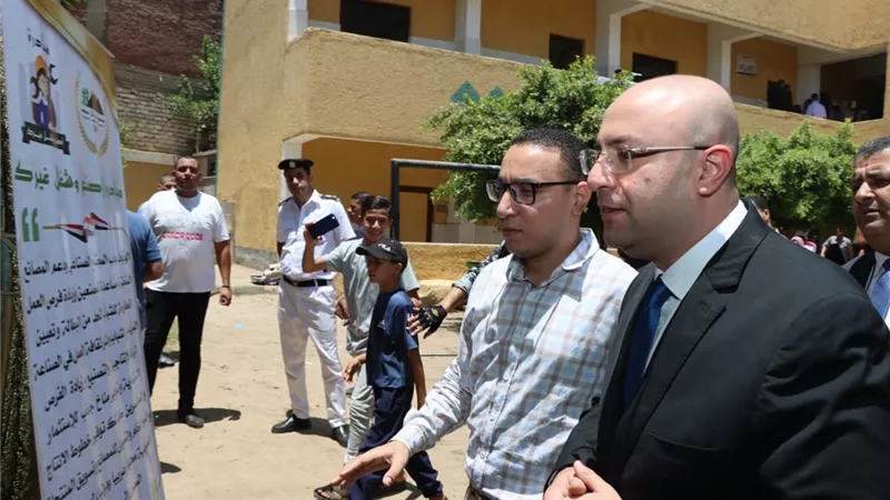 محافظ بنى سويف يشارك فى مبادرة 