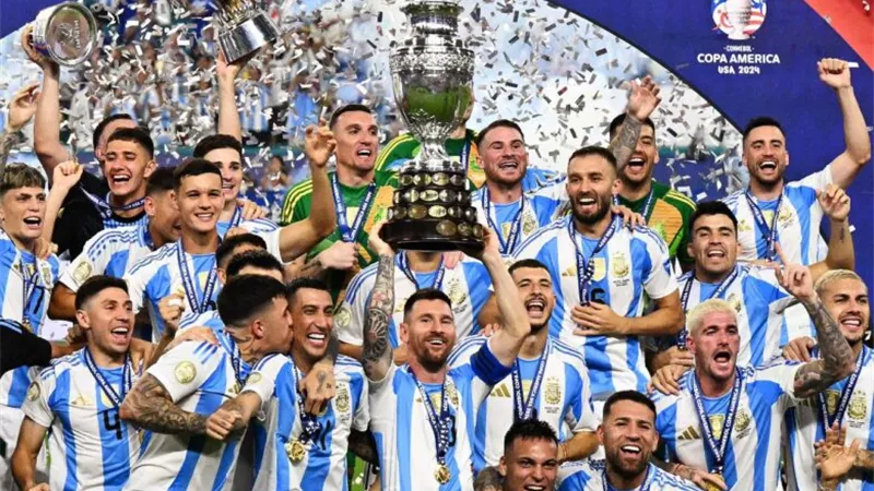 شاهد بالفيديو.. لحظة تتويج الأرجنتين بلقب كوبا أمريكا 2024
