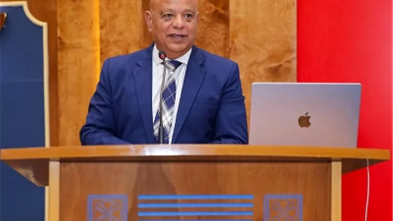 حواش: نحرص على تطوير العنصر البشرى بميناء الاسكندرية