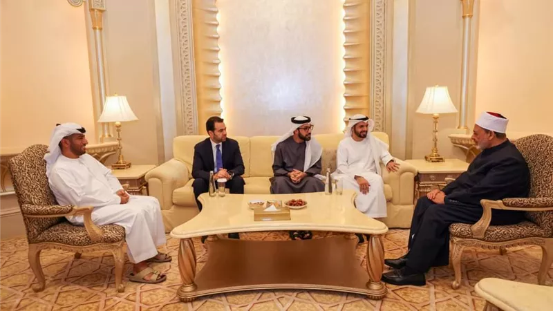 الإمام الأكبر يستقبل رئيس الهيئة العامة للشؤون الإسلامية