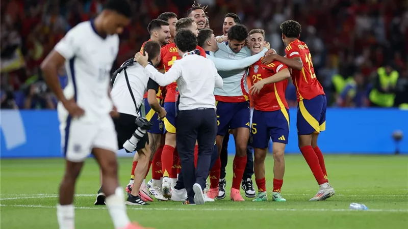 تليجراف: منتخب إنجلترا استحق الهزيمة في نهائي اليورو أمام إسبانيا