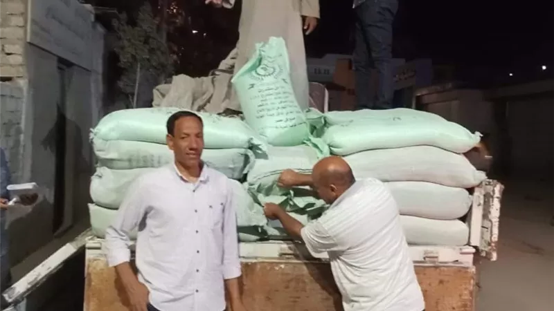 ضبط سيارة محملة دقيق بلدى بكمين مركز العدوة