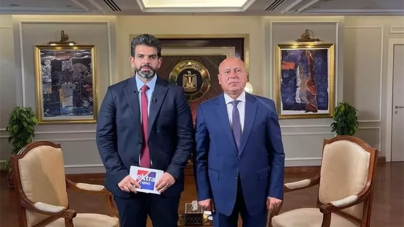 انفراد.. أحمد الطاهري يستضيف الفريق كامل الوزير غدا في 