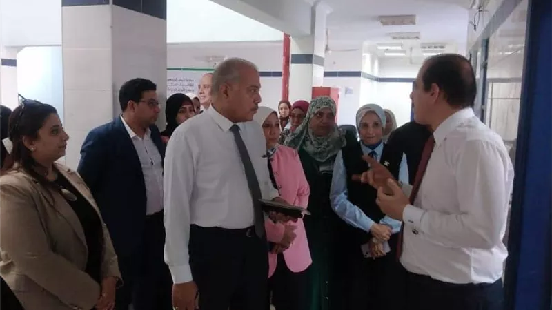 نائب وزير الصحة يتفقد 3 مراكز صحية لمتابعة الخدمات الوقائية ومنظومة صرف الألبان